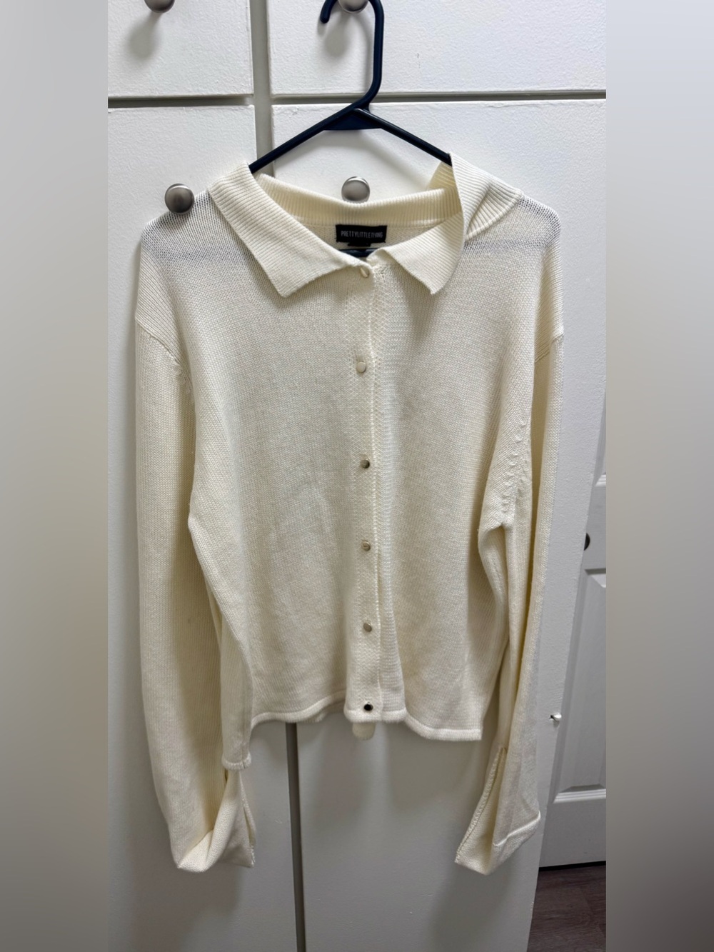 PrettyLittleThing Ivory Button-Up Collared Knit Cardigan